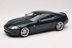 Jaguar XK X150 Coupe Vihreä Minichamps 1:18 150130501 Metalli