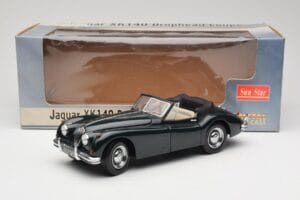 Jaguar XK140 Drophead Coupe Musta Sun Star 1:18 2802 Metalli — kuva 8 / 8