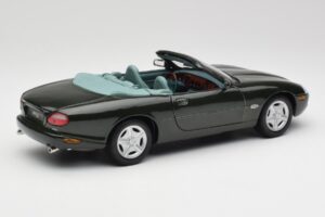 Jaguar XK8 X100 Avoauto British Racing Vihreä Maisto 1:18 50285 Metalli — kuva 3 / 8