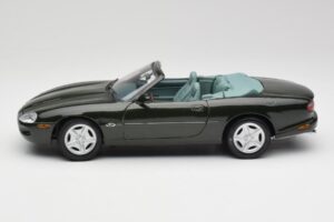 Jaguar XK8 X100 Avoauto British Racing Vihreä Maisto 1:18 50285 Metalli — kuva 4 / 8