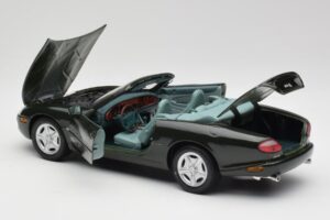 Jaguar XK8 X100 Avoauto British Racing Vihreä Maisto 1:18 50285 Metalli — kuva 5 / 8