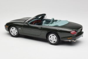 Jaguar XK8 X100 Avoauto British Racing Vihreä Maisto 1:18 50285 Metalli — kuva 7 / 8