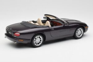 Jaguar XKR X100 Avoauto Harmaa Maisto 1:18 50331 Metalli — kuva 3 / 8