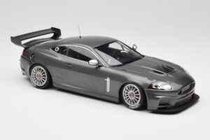 Jaguar XKR GT3 Grey Metallic Minichamps 1:18 150081390 Metalli — kuva 4 / 6