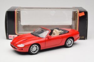Jaguar XKR X100 Punainen Maisto 1:18 50330 Metalli — kuva 8 / 8