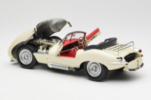 Jaguar XKSS Kerma AUTOart 1:18 73512 Metalli — kuva 5 / 8