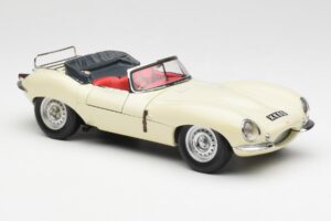 Jaguar XKSS Kerma AUTOart 1:18 73512 Metalli — kuva 6 / 8
