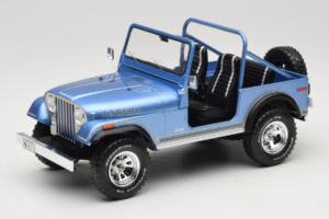 Jeep CJ-7 Laredo Sininen MCG 1:18 MCG18553 Metalli