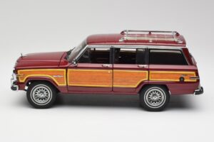Jeep Grand Wagoneer Classic Punainen AUTOart 1:18 74002 Metalli — kuva 4 / 8