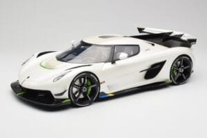 Koenigsegg Jesko Attack Crystal White Pearl GT Spirit 1:12 GT501 Hartsi