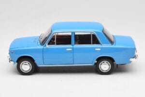 Lada 1200 2101 Sininen IXO 1:18 18CMC204OP Metalli — kuva 4 / 8
