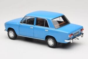 Lada 1200 2101 Sininen IXO 1:18 18CMC204OP Metalli — kuva 7 / 8