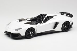 Lamborghini Aventador J Valkoinen AUTOart 1:18 74674 Metalli