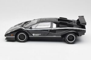 Lamborghini Countach LP500S Musta Kyosho 1:18 08326K Metalli — kuva 4 / 8
