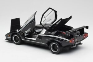 Lamborghini Countach LP500S Musta Kyosho 1:18 08326K Metalli — kuva 5 / 8