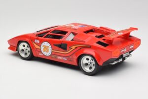 Lamborghini Countach Punainen Bburago 1:18 3047 Metalli — kuva 7 / 8
