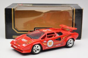 Lamborghini Countach Punainen Bburago 1:18 3047 Metalli — kuva 8 / 8