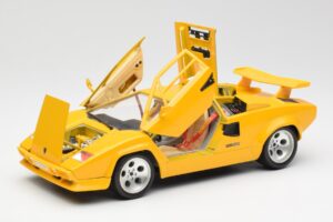 Lamborghini Countach Keltainen Bburago 1:18 3037 Metalli — kuva 2 / 8