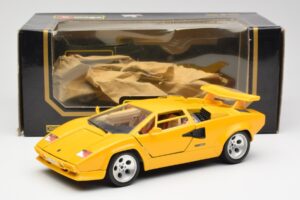 Lamborghini Countach Keltainen Bburago 1:18 3037 Metalli — kuva 8 / 8
