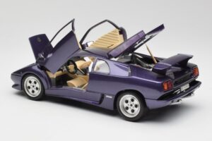 Lamborghini Diablo Violetti Maisto 1:18 3028 Metalli — kuva 5 / 8