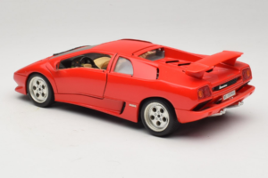 Lamborghini Diablo Punainen Bburago 1:18 3041-M1 Metalli — kuva 7 / 8