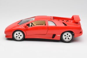 Lamborghini Diablo Punainen Bburago 1:18 3028-M1 Metalli — kuva 4 / 8
