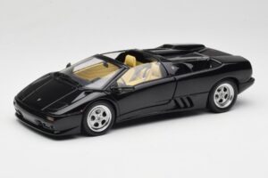 Lamborghini Diablo Roadster Musta AUTOart 1:18 70093-R1 Metalli — kuva 3 / 10
