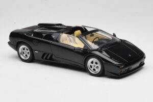 Lamborghini Diablo Roadster Musta AUTOart 1:18 70093-R1 Metalli — kuva 7 / 10