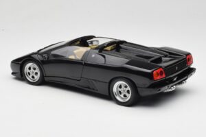Lamborghini Diablo Roadster Musta AUTOart 1:18 70093-R1 Metalli — kuva 9 / 10