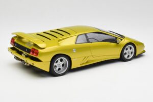 Lamborghini Diablo SE30 Anniversary Edition Keltainen Spyder AUTOart 1:18 79157 Metalli — kuva 3 / 8