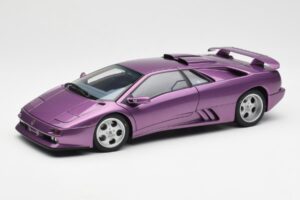Lamborghini Diablo SE30 Jota Metallic Violetti AUTOart 1:18 79142 Komposiitti