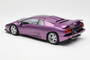Lamborghini Diablo SE30 Jota Metallic Violetti AUTOart 1:18 79142 Komposiitti — kuva 7 / 8