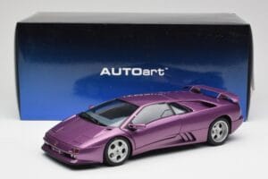 Lamborghini Diablo SE30 Anniversary Edition Metallic Violetti AUTOart 1:18 79158 Metalli — kuva 8 / 8