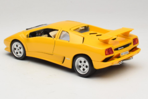 Lamborghini Diablo Keltainen Bburago 1:18 3041-M2 Metalli — kuva 7 / 8