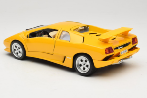 Lamborghini Diablo Keltainen Bburago 1:18 3041 Metalli — kuva 7 / 8