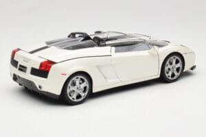 Lamborghini Gallardo Concept S Valkoinen Motormax 1:18 79156 Metalli — kuva 3 / 8