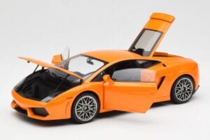 Lamborghini Gallardo LP560-4 Oranssi AUTOart 1:18 74593 Metalli — kuva 2 / 8
