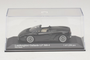 Lamborghini Gallardo LP560-4 Spyder Musta Minichamps 1:43 400103830 Metalli — kuva 4 / 5