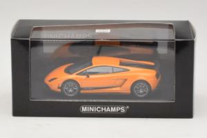 Lamborghini Gallardo LP570-4 Superleggera Oranssi Metallic Minichamps 1:43 400103841 Metalli — kuva 5 / 5