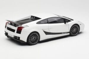 Lamborghini Gallardo Superleggera Monocerus Metallic Valkoinen AUTOart 1:18 74585 Metalli — kuva 3 / 8