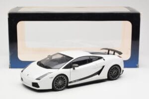Lamborghini Gallardo Superleggera Monocerus Metallic Valkoinen AUTOart 1:18 74585 Metalli — kuva 8 / 8
