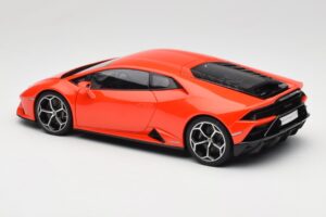 Lamborghini Huracan EVO Arancio Xanto AUTOart 1:18 79214 Komposiitti — kuva 7 / 8