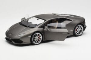 Lamborghini Huracan LP610-4 Harmaa AUTOart 1:18 74606 Komposiitti — kuva 2 / 8