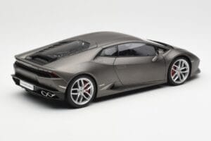 Lamborghini Huracan LP610-4 Harmaa AUTOart 1:18 74606 Komposiitti — kuva 3 / 8