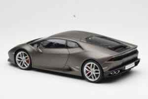 Lamborghini Huracan LP610-4 Harmaa AUTOart 1:18 74606 Komposiitti — kuva 7 / 8