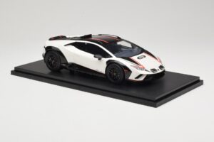 Lamborghini Huracan Sterrato No. 63 Valkoinen TopSpeed 1:18 TS0610 Hartsi — kuva 4 / 6