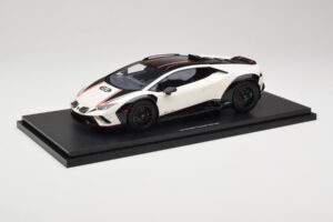 Lamborghini Huracan Sterrato No. 63 Valkoinen TopSpeed 1:18 TS0610 Hartsi