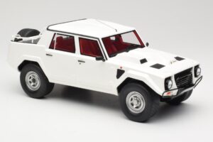 Lamborghini LM002 Valkoinen Kyosho 1:18 GTS18508W Hartsi — kuva 4 / 6