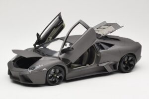 Lamborghini Reventon Matte Grey Bburago 1:18 18-11029 Metalli — kuva 2 / 8