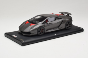 Lamborghini Sesto Elemento Matte Black MR Collection 1:18 LAMB054 Hartsi — kuva 2 / 6